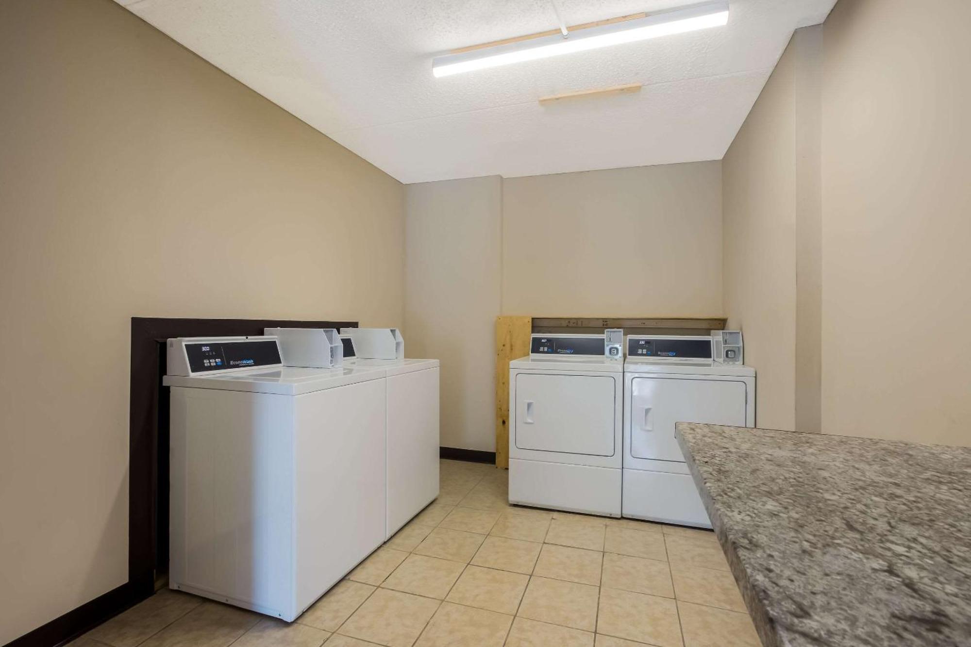 Quality Inn & Suites Millville Luaran gambar