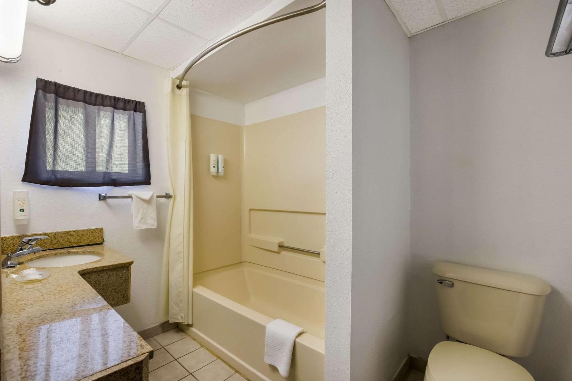 Quality Inn & Suites Millville Luaran gambar